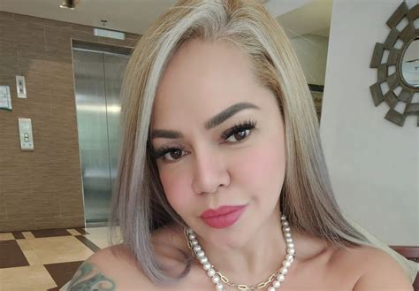 Ethel Booba .